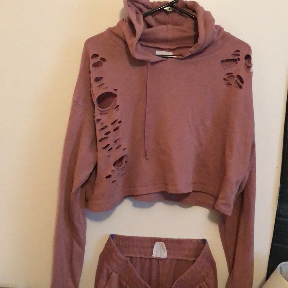 Mauve Distrissed Sweatsuit